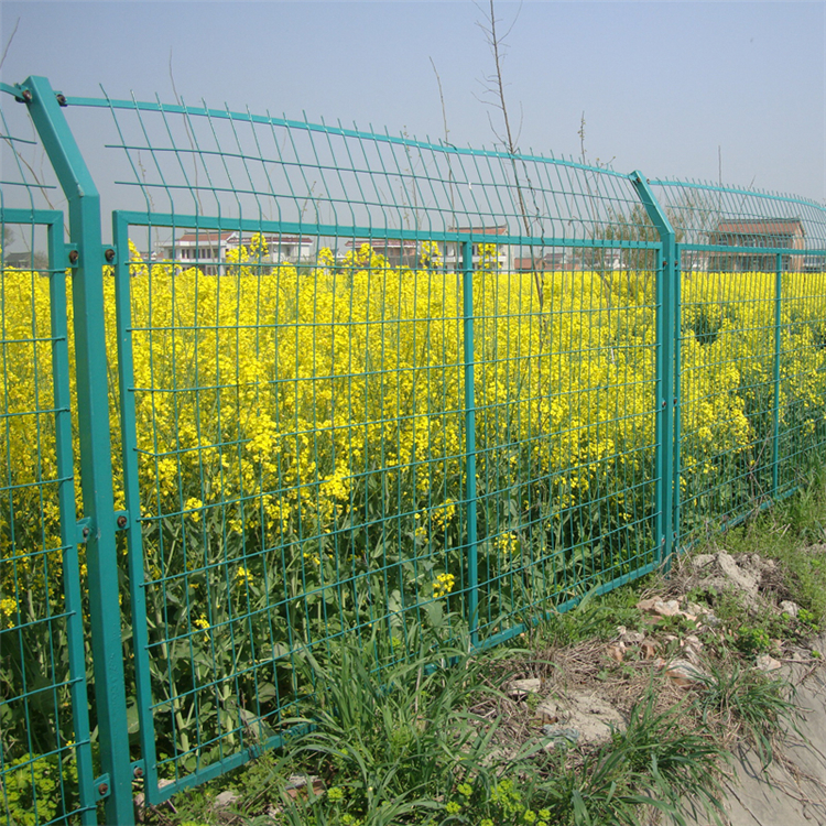 福建種植養(yǎng)殖基地護(hù)欄隔離網(wǎng)圖片4